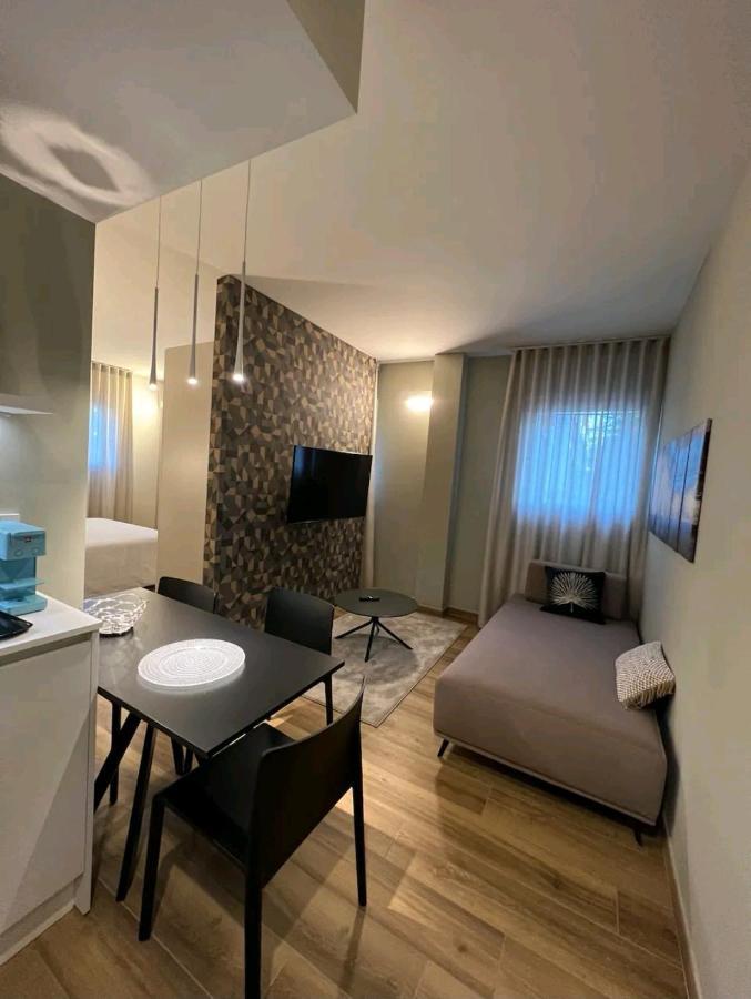 A&G Suites Парма Екстер'єр фото